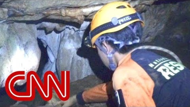 Трагичен случай в пещерата с деца в Тайланд! Thai cave rescue: Boys and coach not yet well enough to attempt escape