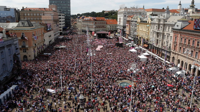 Хърватия посрещна своите футболисти като герои победители