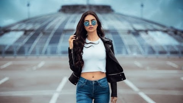 Алена Тверская   -    В Зеркалах Аэропорта