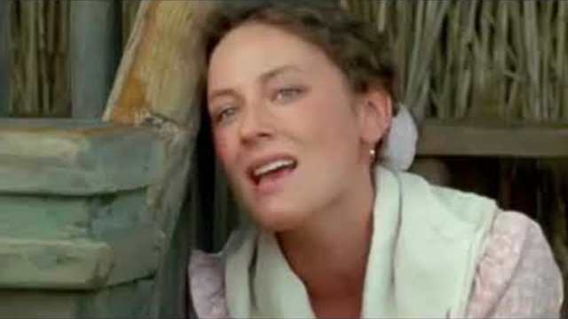 КАЛИНА КРАСНАЯ ОГНЕЙ ТАК МНОГО ЗОЛОТЫХ...