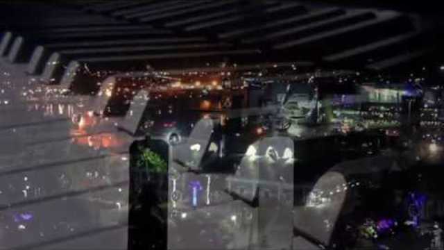 ДВЕ ПОДРУГИ ДВЕ СВЕЧИ