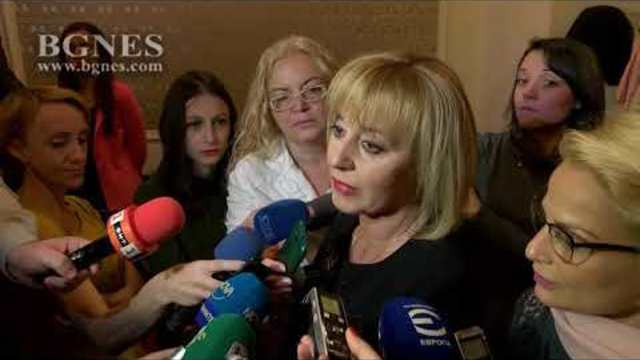 Мая Манолова: Имаме победа - всички сираци ще получат подкрепа от държавата