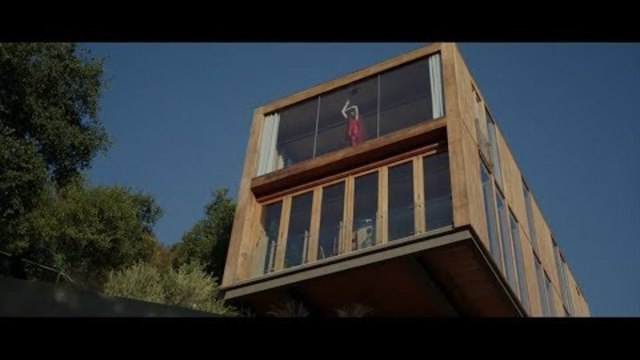 Le Butcherettes - strong/ENOUGH (Official Music Video)