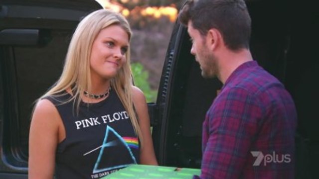 Дом и напускане 6984 16 октомври 2018 г. |