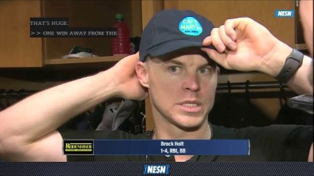 Брок Холт реагира на игра на съединителя на Андрю Бенинтенди 4