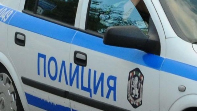 Ужасно безчинство! Нападнаха и пребиха полицаи в махала в Сливен след сигнал за силна музика!