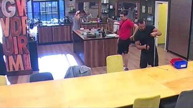 ВАНЯ БИЕ КУЛАГИН !!! СМЯХ & ПОЗОР ЗА БЪЛГАРИЯ ,2018