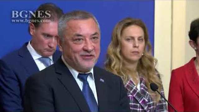 Симеонов: Когато политическият съвет реши и поиска оставката ми, ще я подам