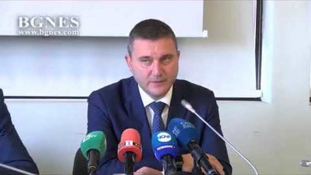 Владислав Горанов: Не трябва да има спор между синдикати и работодатели