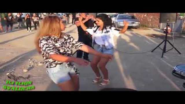 ☆ МОМИЧЕТА ИГРАЯТ МНОГО ЯК КЮЧЕК - НАДИГРАВАНЕ 2019 - LIVE: Dancing Show - Bulgarian Gypsy ♫ 2019