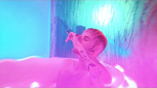 EARTH - Tajemství (Official Video)