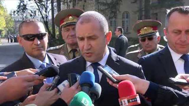 Румен Радев: Акции много, но присъди малко