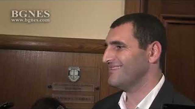 Петър Харалампиев остава в ареста