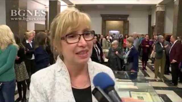 Млади будители изпълниха Националната библиотека