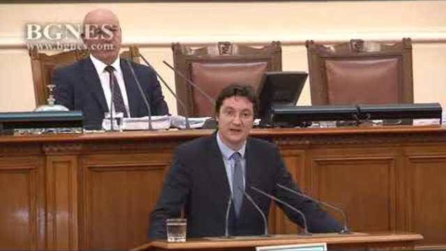 Размерът на пенсиите скара депутатите