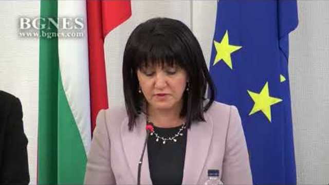 Караянчева: Едно зло ходи из България и това е домашното насилие