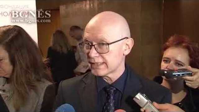 МОН пуска новини за хора с увреден слух