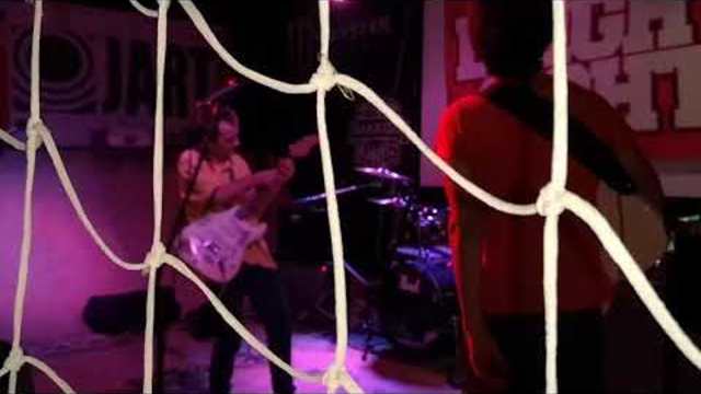 Спални места - Сам Вкъщи 4 (бг аудио) (субтитри) 03.11.2018 live @grindhouse