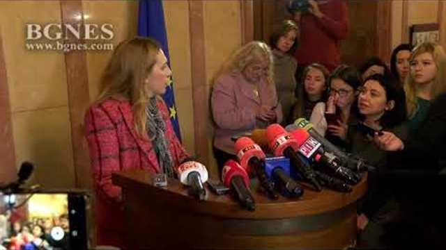 Марияна Николова: Имам подкрепата на кабинета