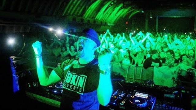 Dr. Peacock & Rob Gee - Peacock Is My Trip Advisor (Official Video)