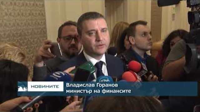 Финансовият министър увери, че фирмите на кръстника му не са получавали обществени поръчки