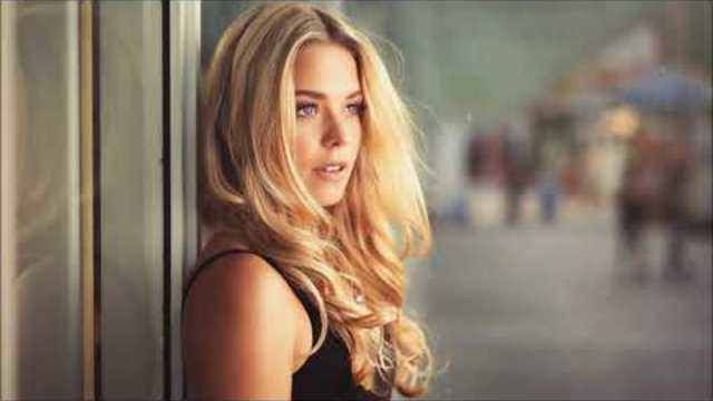 Слава Благов  -  СУПЕРБЛОНДИНКА