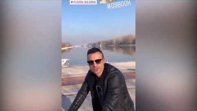 Димитър Бербатов на велосипед на Гребната база