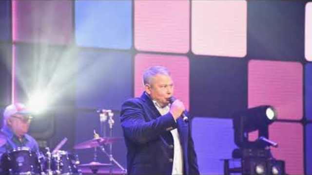 Валерий Новиков — Нам пятизвездочный отель не нужен...