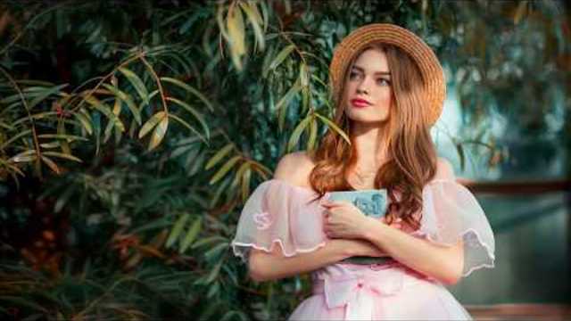 Татьяна Чубарова — Барышня в Панаме