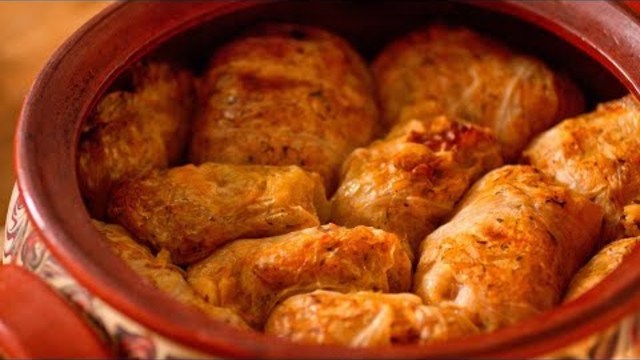 Постни сарми от кисело зеле за Бъдни Вечер