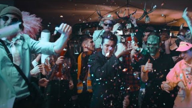 $itTeshek x Tőtöttcigi - Utcára Nyílik (Official Video)