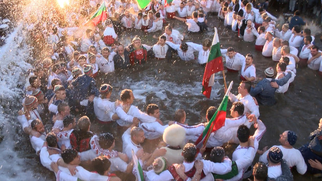 Йордановден 2019 в Калофер България - Традиции и обичаи за Богоявление