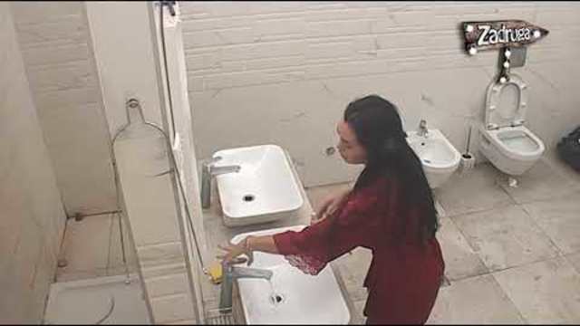 Zadruga 2 - Luna i Savo igraju uz Anabelinu pesmu- 12.01.2019.