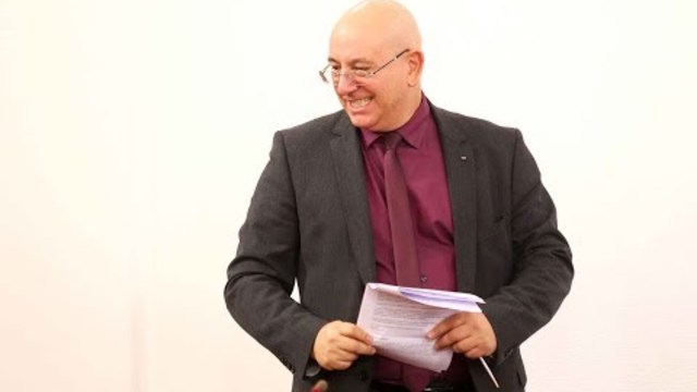 Отсъствие на министър отложи гласуване на закона за горивата