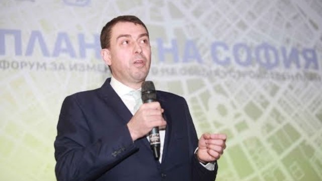 Любо Георгиев: Търсим какво работи и какво не в сегашния план