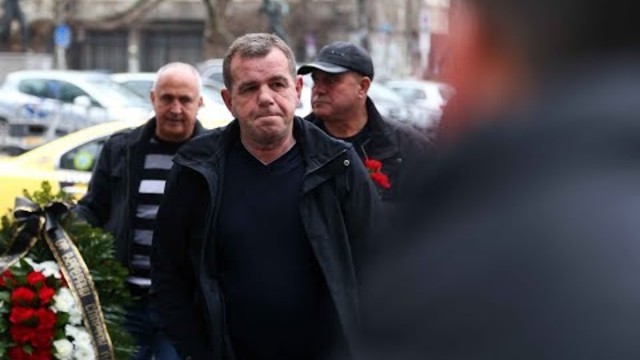 Редица легенди на Левски и българския футбол се сбогуваха с Иван Вуцов