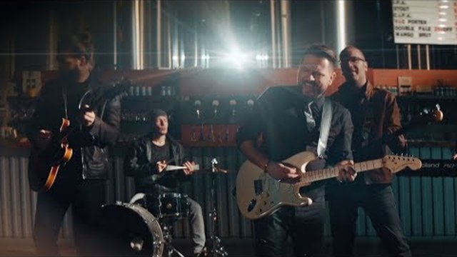 Buđenje - Nisi neko zlato (official video)