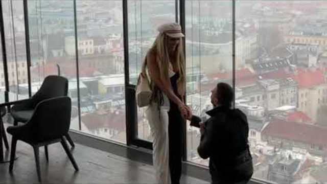 Джулиана Гани и Илиян Найденов се сгодиха