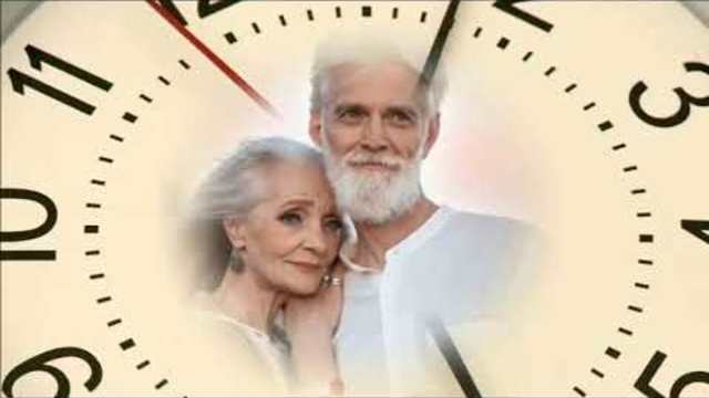 Александр Снежный   -   МОЛОДОСТЬ НАМ НЕ ВЕРНУТЬ!