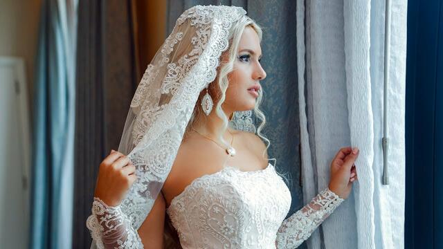 АЛЕКСАНДР ВАСЯНОВ - НЕ ЗОВИ МЕНЯ ГОСТЕМ НА СВАДЬБУ...