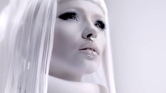 KERLI - SAVAGES (official music video)