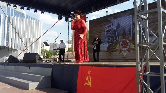 Нина Голубина - КАЗАКИ В БЕРЛИНЕ