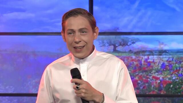 Андрей Гребнёв - « Случайный прохожий»