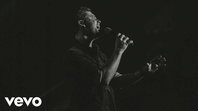 Scotty McCreery - In Between (Official Music Video)