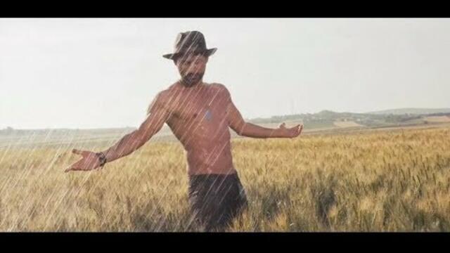 Volkan Oran - Delinin Biriyim ( Official Video )