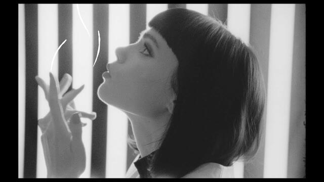 Winona Oak - He Don't Love Me (Official Video)