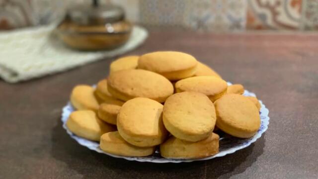 Меки бисквити с извара - чудесно допълнение към кафето ви...любими и на децата