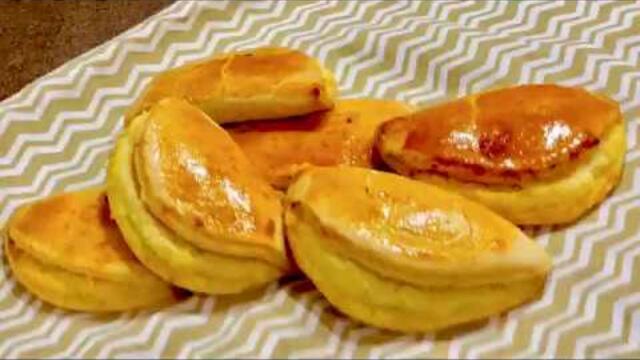 Сочни / сочники - невероятно вкусни, нежни, топящи се в устата сладки с пълнеж от извара