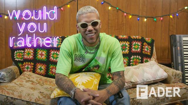 Jhay Cortez има мисли за еднорози и те ще разтопят сърцето ви от „Бихте ли по-скоро“